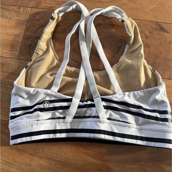 Lululemon Energy Bra - size xs/s (2-4) - Picture 3 of 3